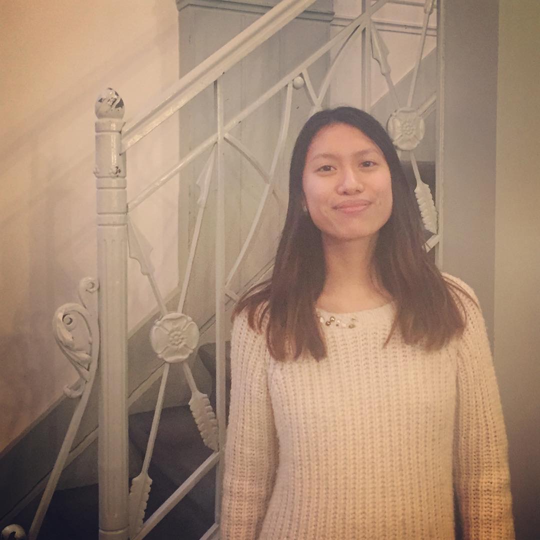 Happy B-day to our new #intern Fleur! 🎉🎈#21