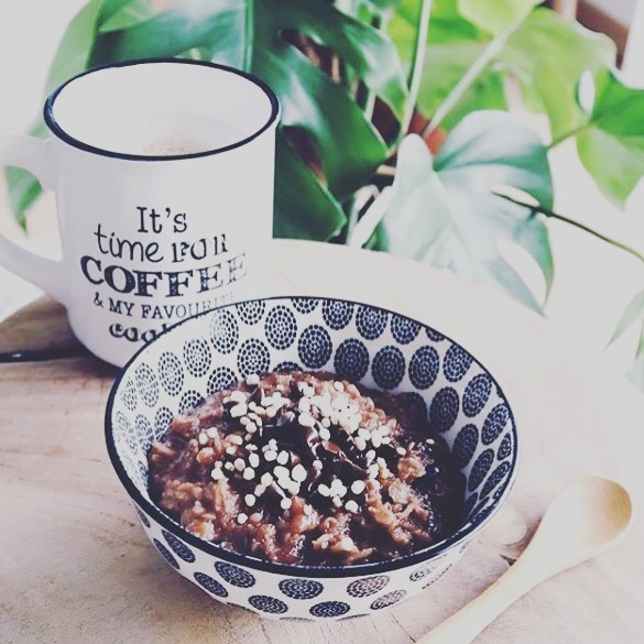 After celebrating freedom and diversity like no one… It’s time to start the week the best way possible: healthy with a yummy @turtlecereals bowl 🍮 #porridge #happymonday to y’all 😎 Thanks to @e_stelloo 📷for the picture 😍